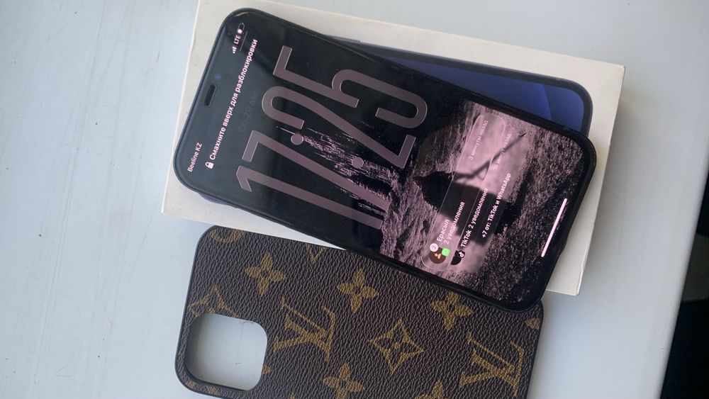 iPhone 12 б/у 128 гб