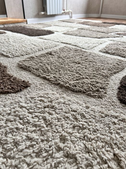 Продам ковер в отличном состоянии