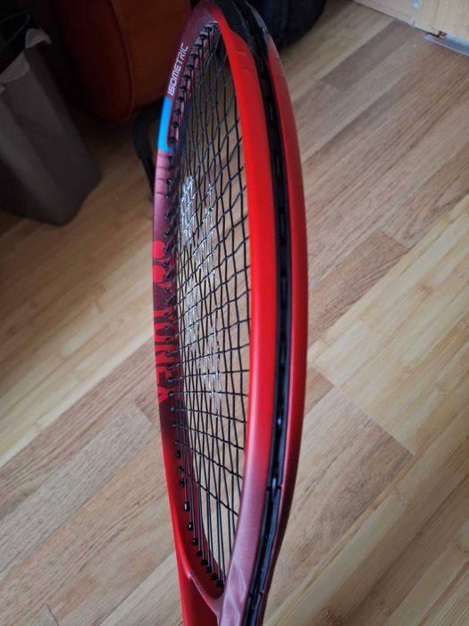 Racheta Yonex Vcore 95