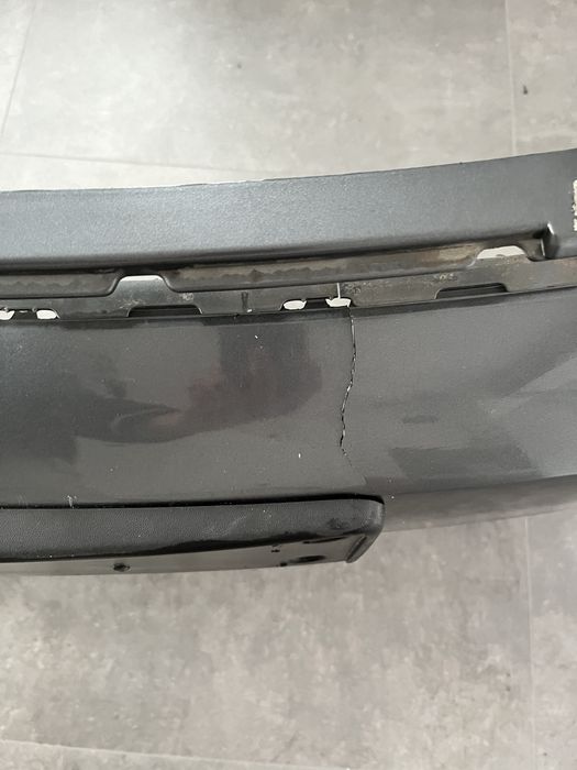 VW Golf 6 - Предна броня