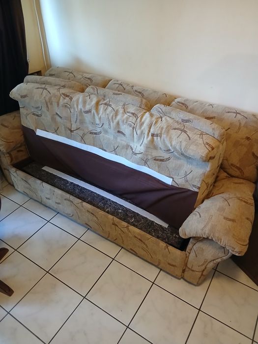 ЗапаХолна гарнитура тройка и двойка дивани