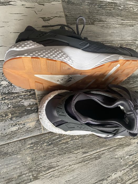 Adidasi nike huarache marime 39