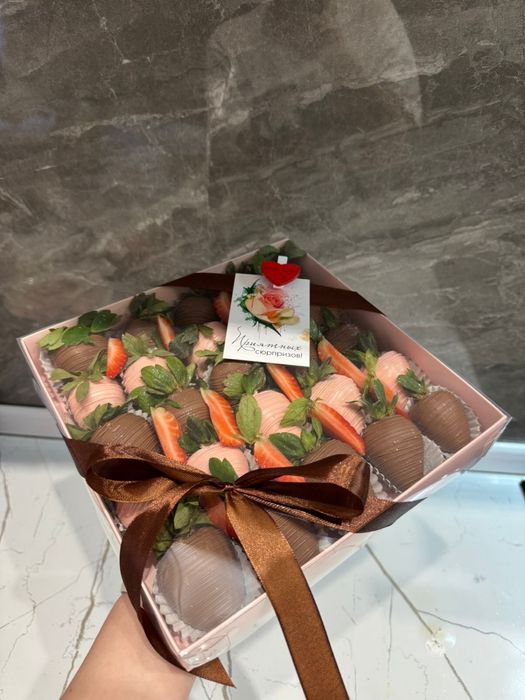 КЛУБНИКА в шоколаде