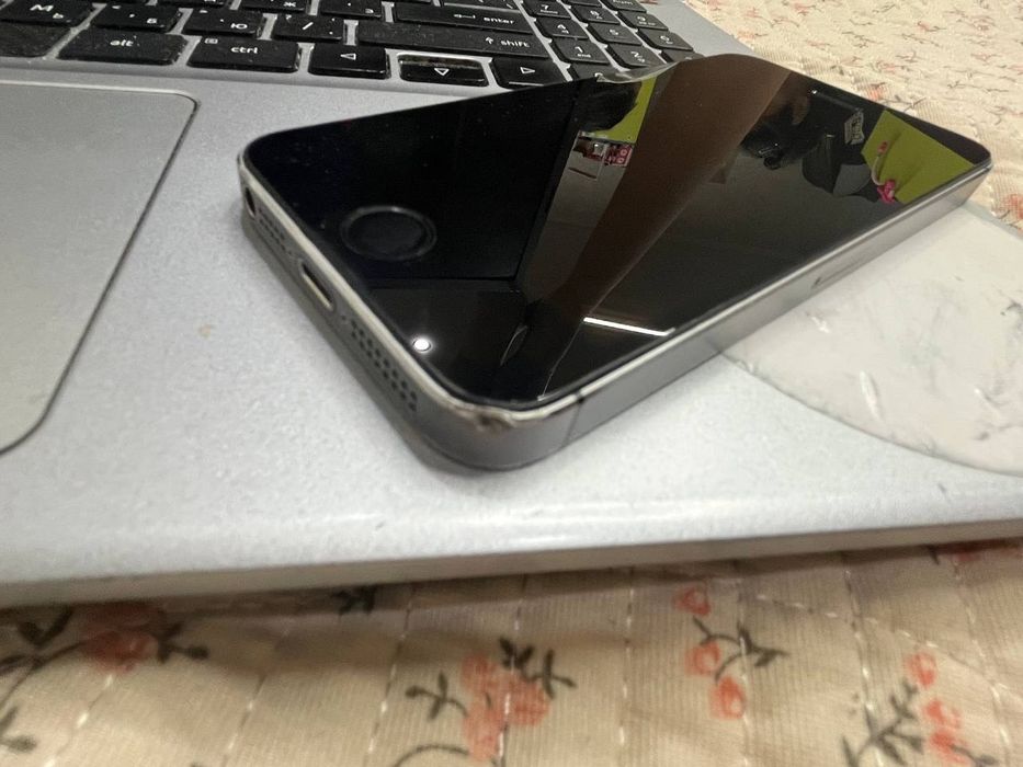 Айфон 5s в хорошем