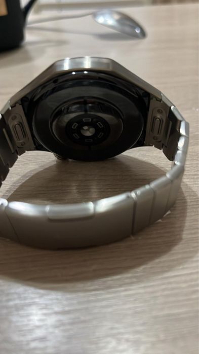 Продам часы Huawei GT 6 Pro