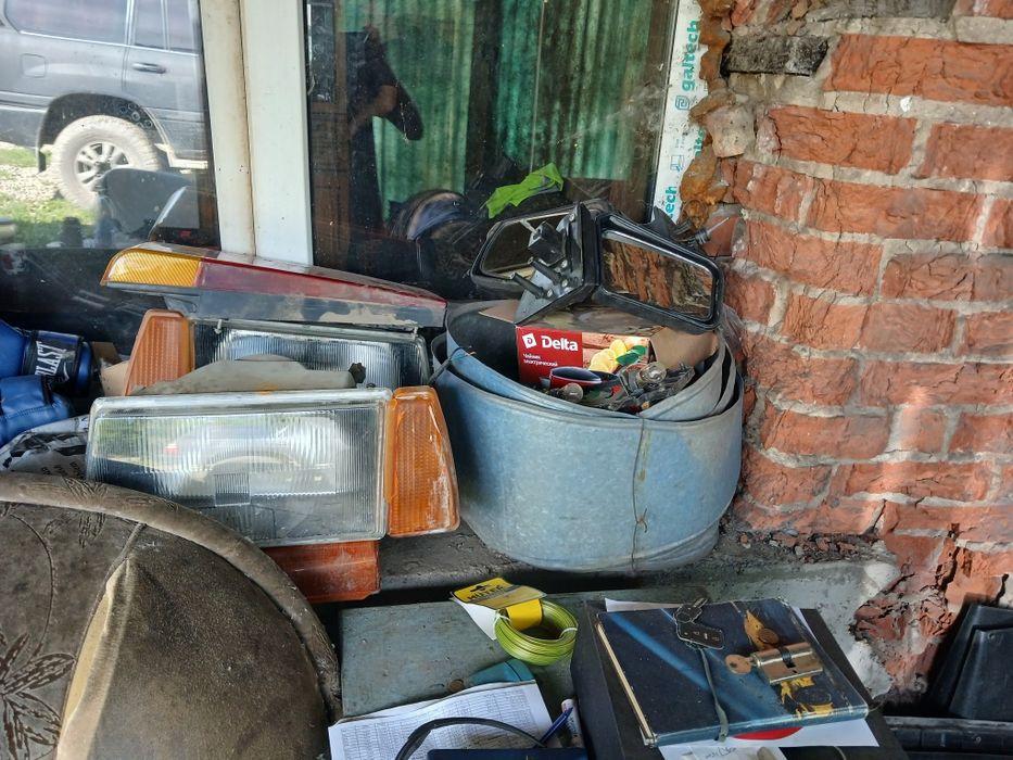 Продам  по запчастям.