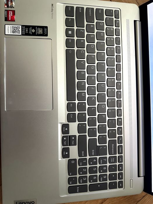 Lenovo IdeaPad 5 Pro 16" Ryzen 5 6600HS 16GB/512GB – impecabil, cutie+încărcător