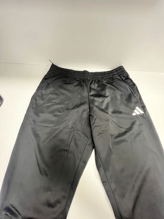 Adidas анцуг 2 части