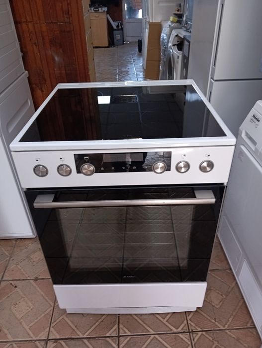 Уникална свободно стояща печка с керамичен плот Asko 2 години гаранция