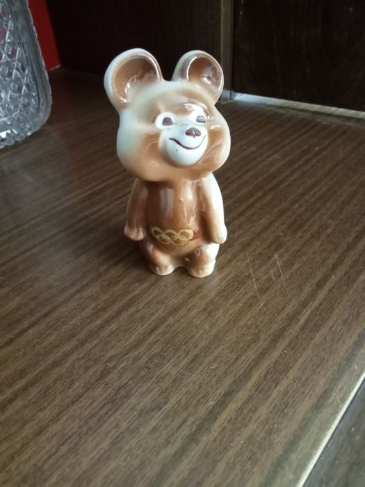 Статуэтка " Олимпийский мишка"