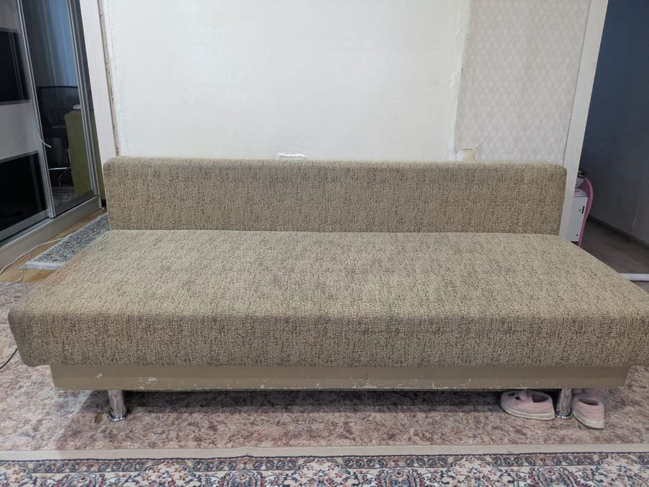 Продам диван с креслом