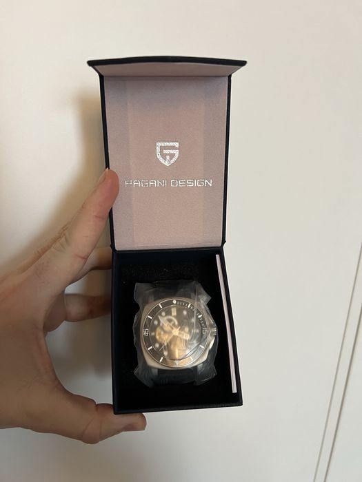 Часовник Pagani design