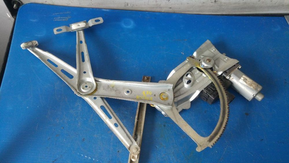 macara usa dreapta fata opel zafira b 13132435