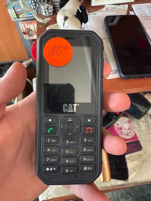 Caterpilar неразличим от нов