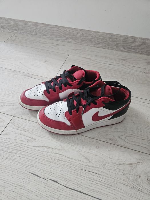 Vând încălțăminte Nike
