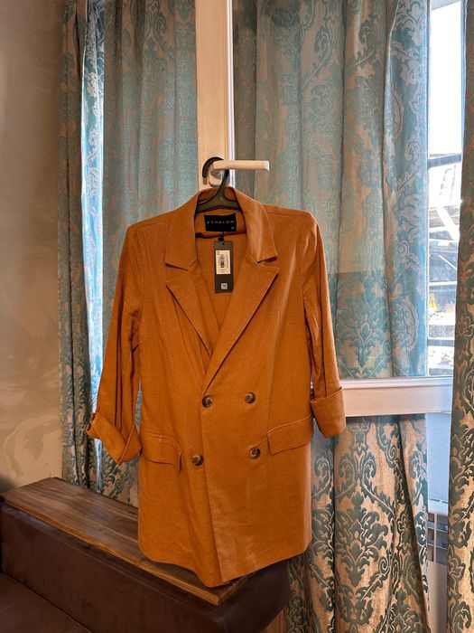 Платья.          .