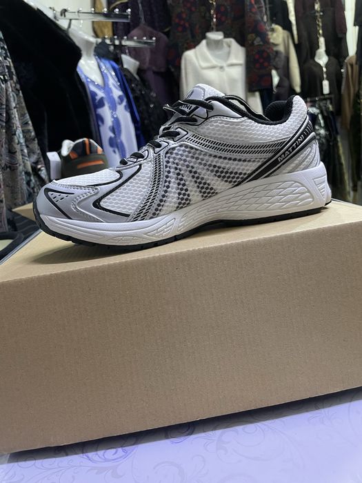 Кроссовки мужские.