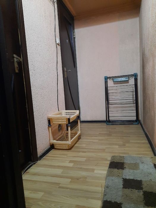 Сдается квартира на Чиланзаре 16квартале 1комнатная для всех.метро350д