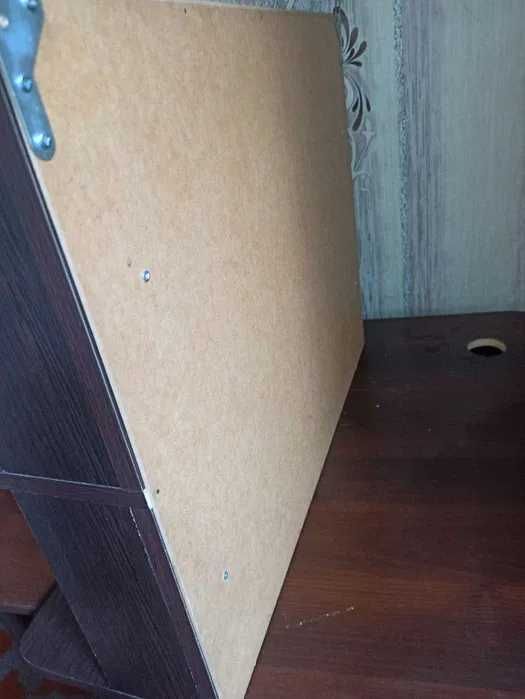 Полка угловая навесная