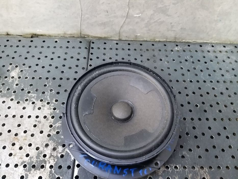 Boxa audio dreapta spate vw touran 3 5ta035453