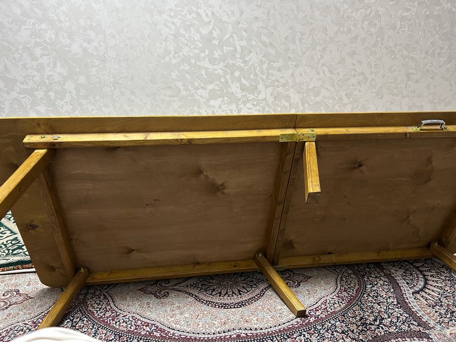 Продается раскладной стол 2.20х90х37