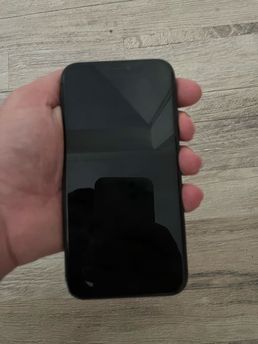 Vand Iphone 11 64 GB