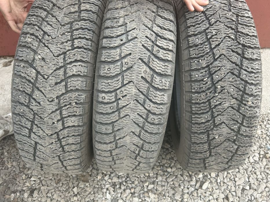 Продам резину(зима)