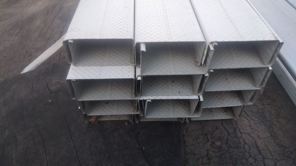 Продам комплектующие для монтажа сайдинга