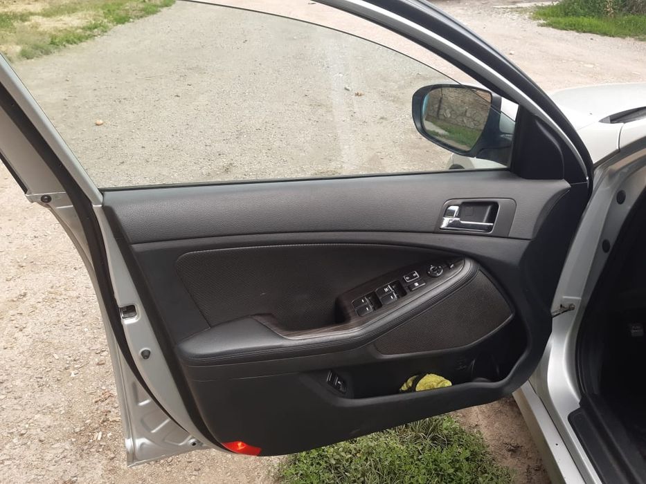 Kia k5                .