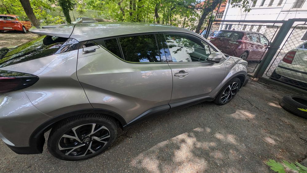 Toyota C-HR 2022 C-ULT Hybrid | Motor 1.8 | 30.000 KM