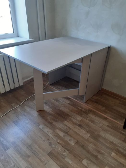 Продадим мебель для гостиной.