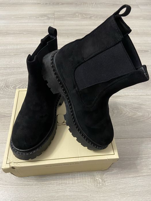 Ghete botine negre marca Vices marimea 38 piele întoarsa