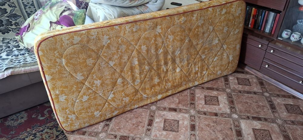 Кровать односпальная