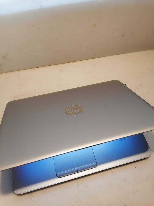 laptop HP  intel core i5 6th gen , 8 gb ddr4 , 256 gb ssd , 14 inch display