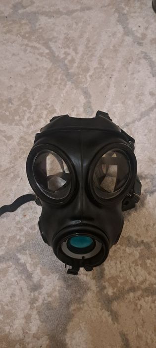 Противогаз Avon s10
