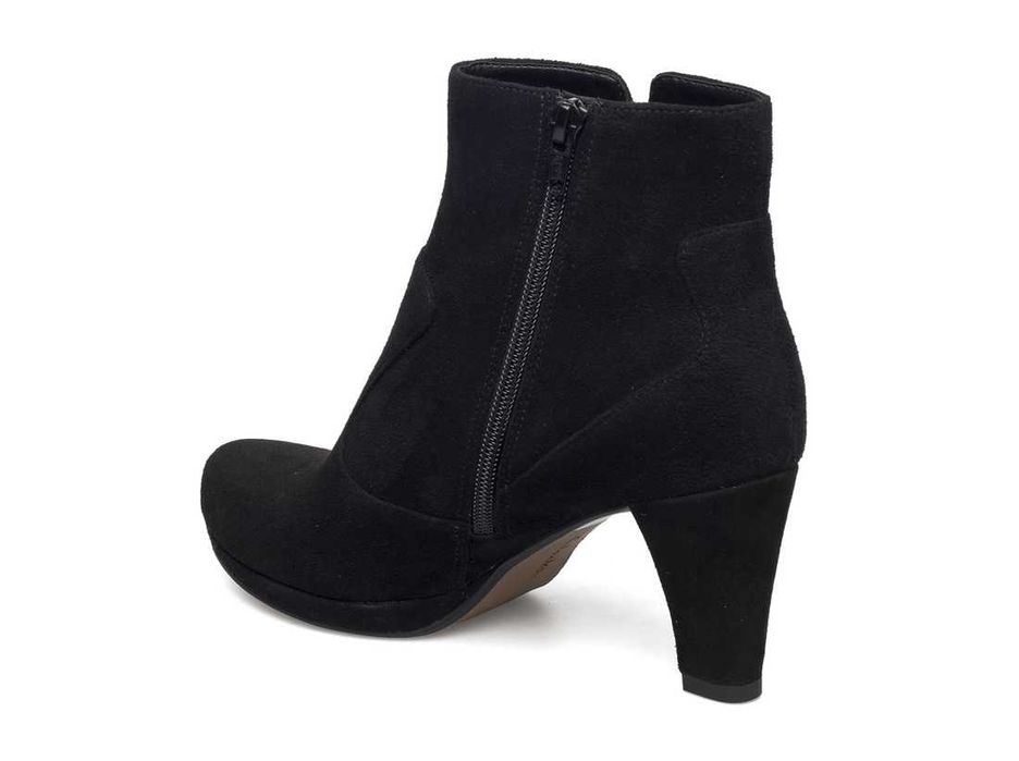 CLARKS № 35/36 – Дамски черни боти от ест велур "CLARKS ARTISAN" нови