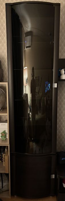 Продам шкаф витрину