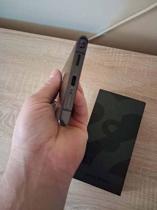Vand samsung  S22 ultra 5 g
