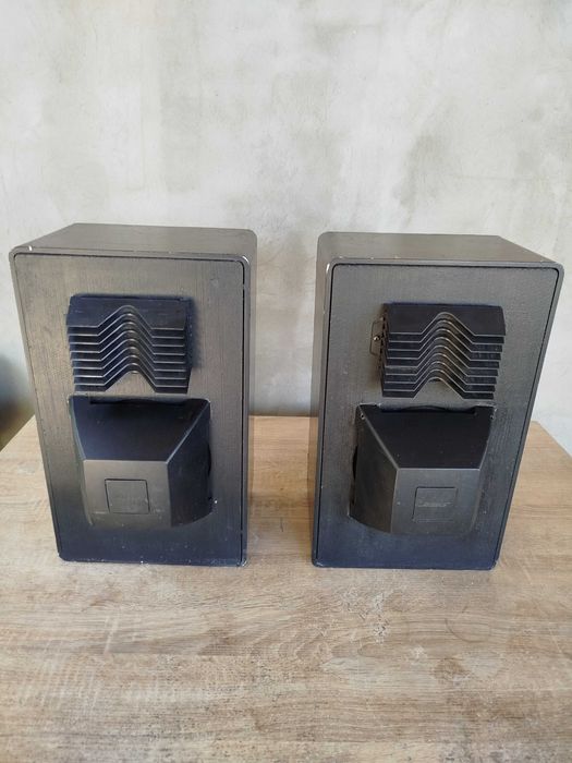 Boxe BOSE model: AL8, in stare buna! un difuzor de inalte defect!!!