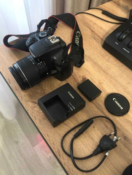 Canon EOS 1100D, отличное состояние