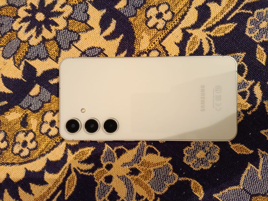 Android Samsung S24 FE