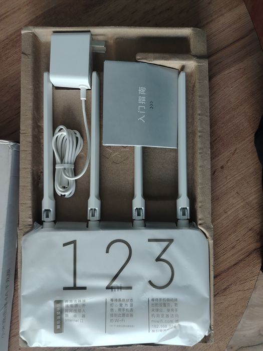 Продам роутер xiaomi