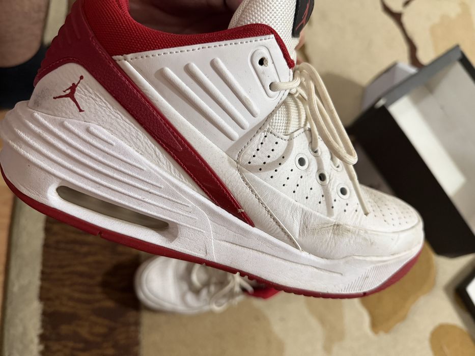 jordan max aura 5