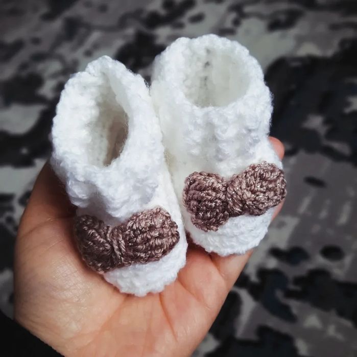 Детиски пинетки ручная работа