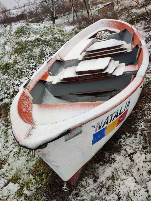 Barca inalta - pentru mare sau dunare