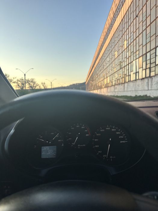 Seat Leon 1.4 TSI – 2010 – Body Kit Aero – Negru