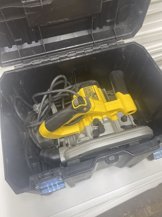 Погружной пила Dewalt