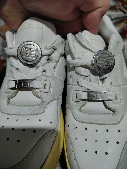 Adidași Tommy Hilfiger