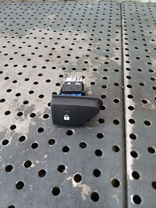 Buton blocare usi renault captur 1 j5 h5 252103678r