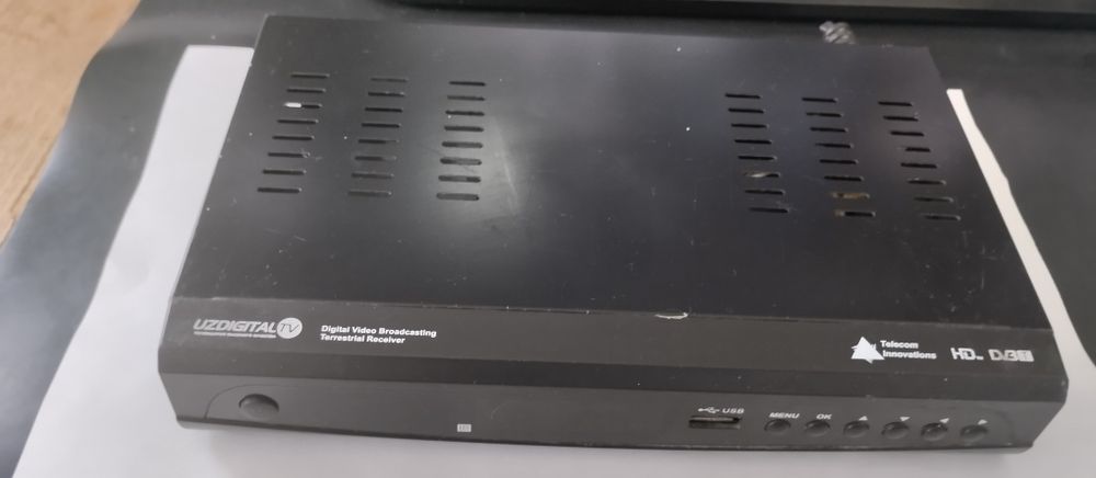 Тюнер UZDIQITAL TV -  не рабочий